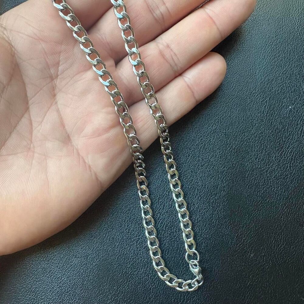 Unbranded Men's Silver and Black Jewellery - Picture 6 of 6